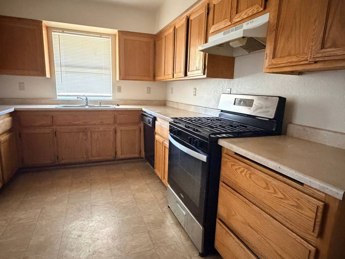 House for rent at 8449 Viburnum Ave, California City, CA 93505