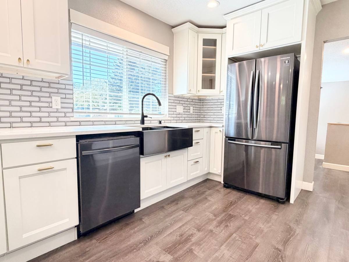 House for rent at 10107 SE Harold St, Portland, OR 97266