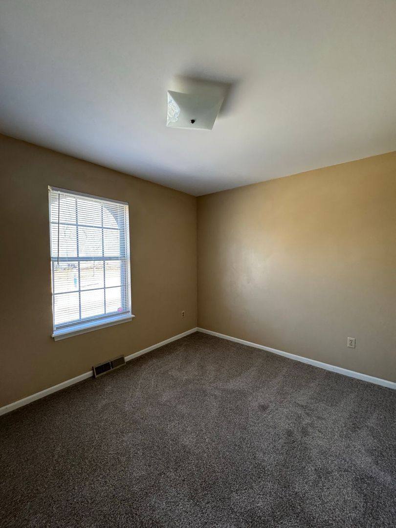 House for rent at 12321 W 71st St, Shawnee, KS 66216