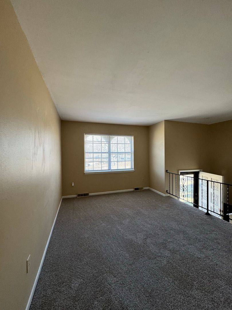 House for rent at 12321 W 71st St, Shawnee, KS 66216