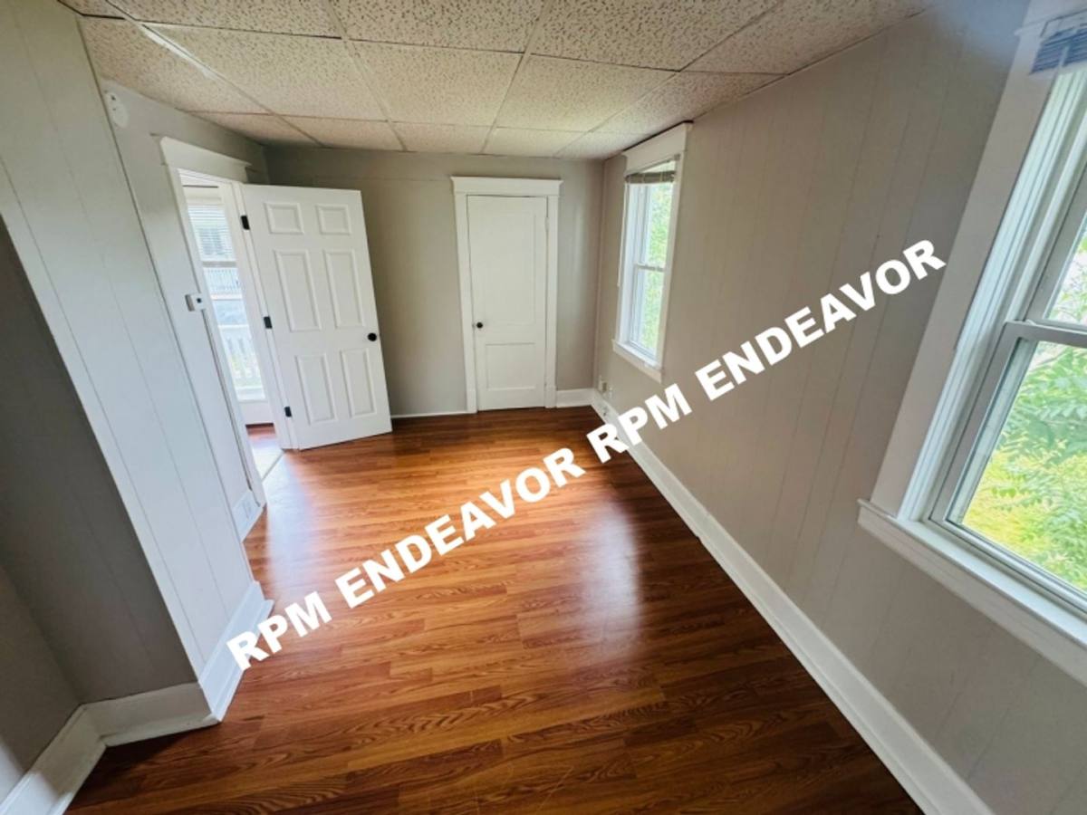 Apartment for rent at 4736 Heidelberg Ave, Saint Louis, MO 63123