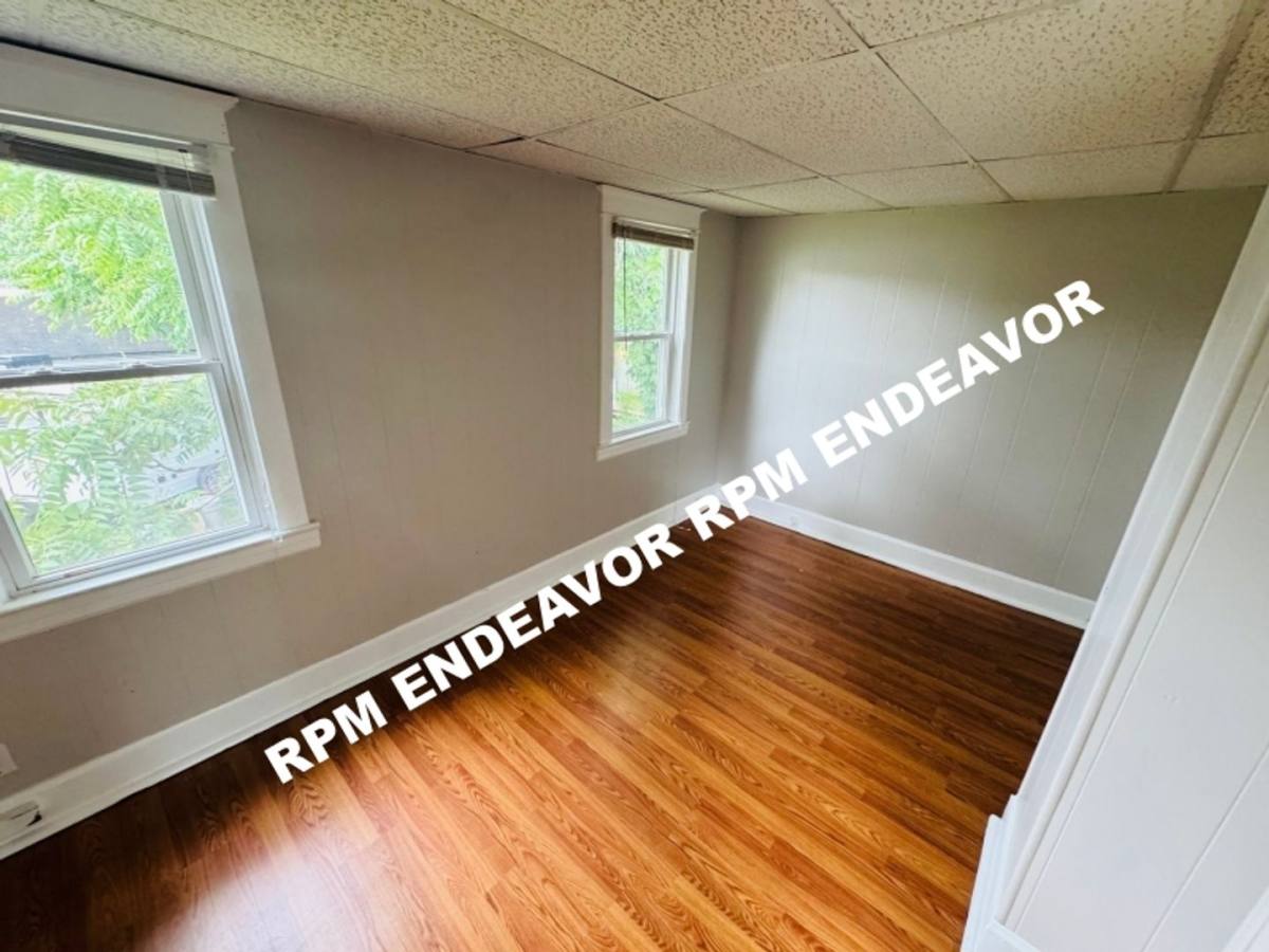 Apartment for rent at 4736 Heidelberg Ave, Saint Louis, MO 63123