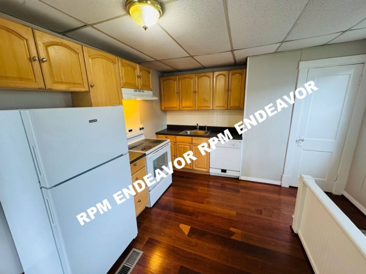 Apartment for rent at 4736 Heidelberg Ave, Saint Louis, MO 63123
