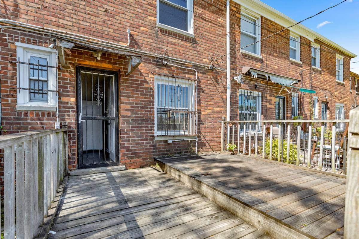 Townhouse for rent at 450 Marquette, Detroit, MI 48214