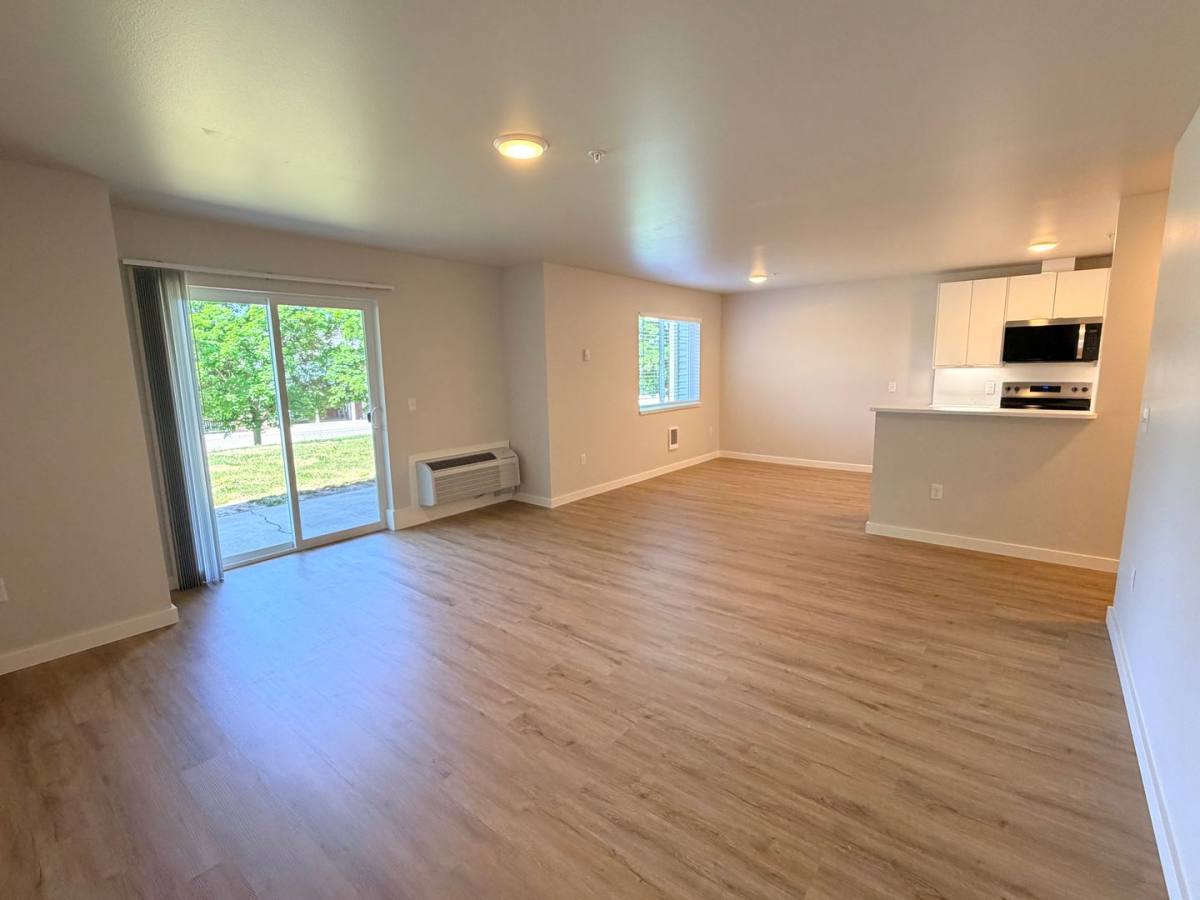 Apartment for rent at 655 NE 4th, East Wenatchee, WA 98802