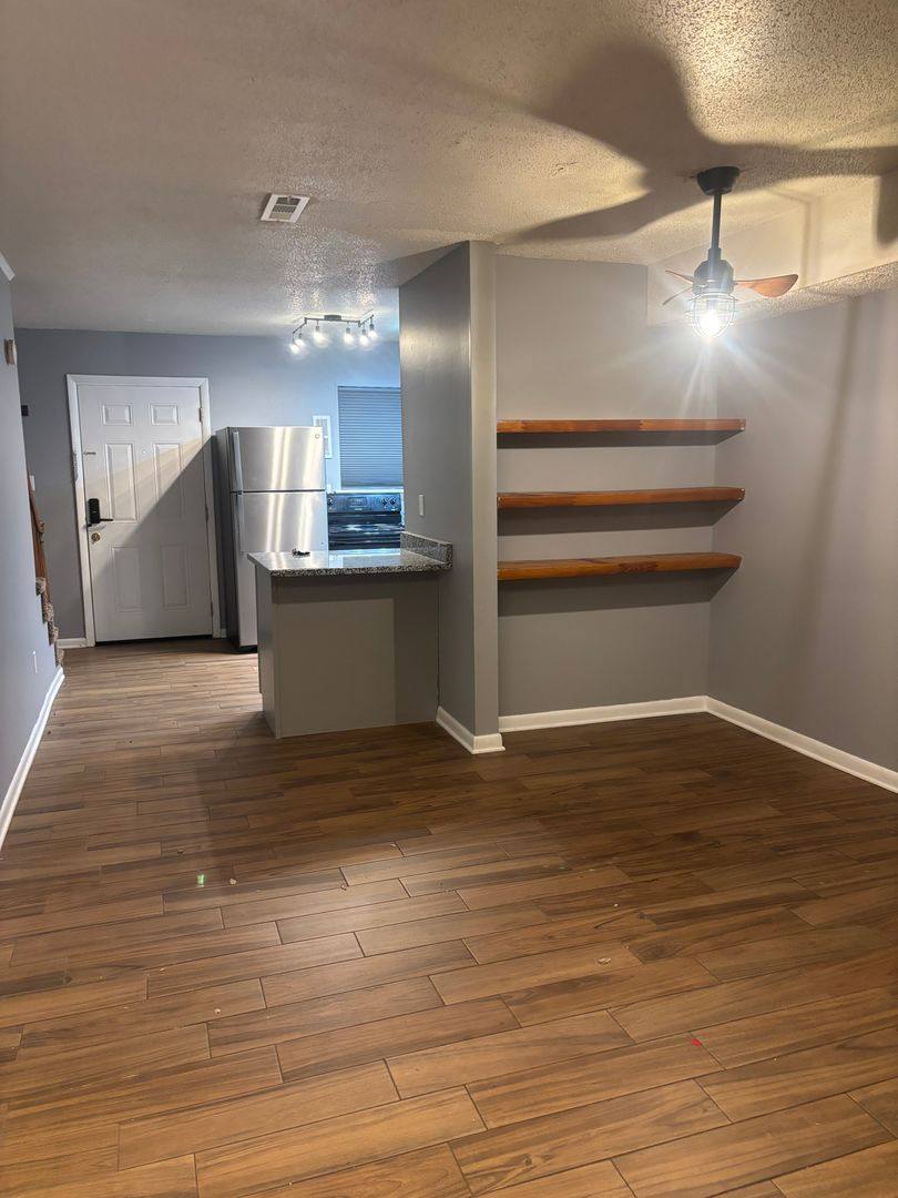 Apartment for rent at 4933 Cotton Row, Huntsville, AL 35816