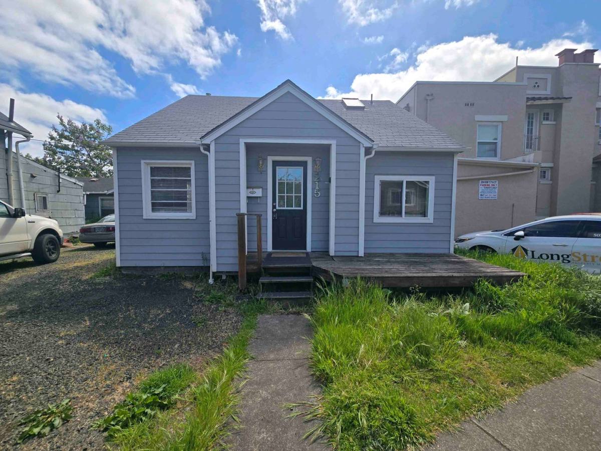 House for rent at 215 NW Kings Blvd, Corvallis, OR 97330