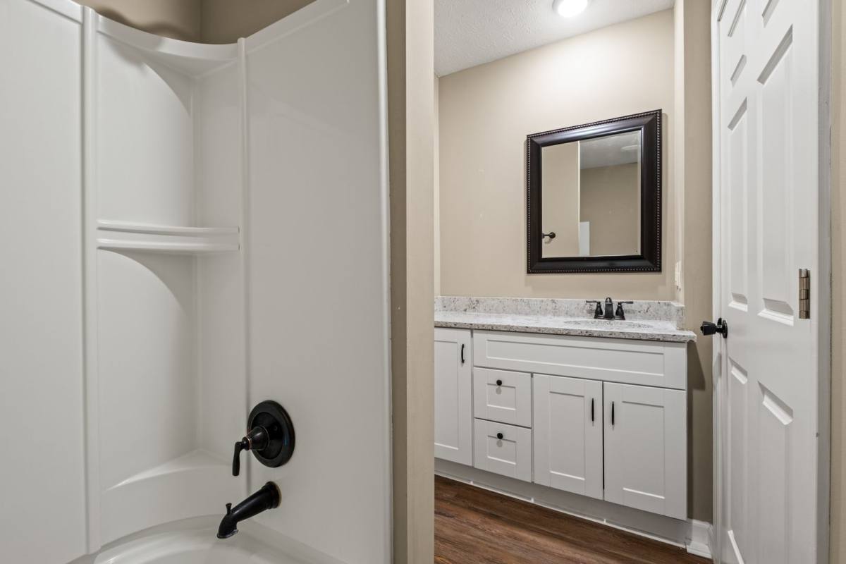 Apartment for rent at 600 S 31st Ave, Omaha, NE 68105