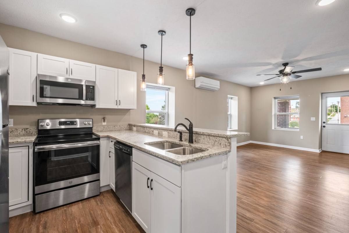 Apartment for rent at 600 S 31st Ave, Omaha, NE 68105