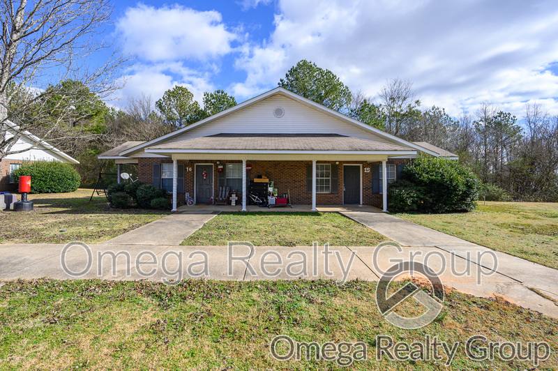 Apartment for rent at 40 Ratliff St #13, Blountsville, AL 35031