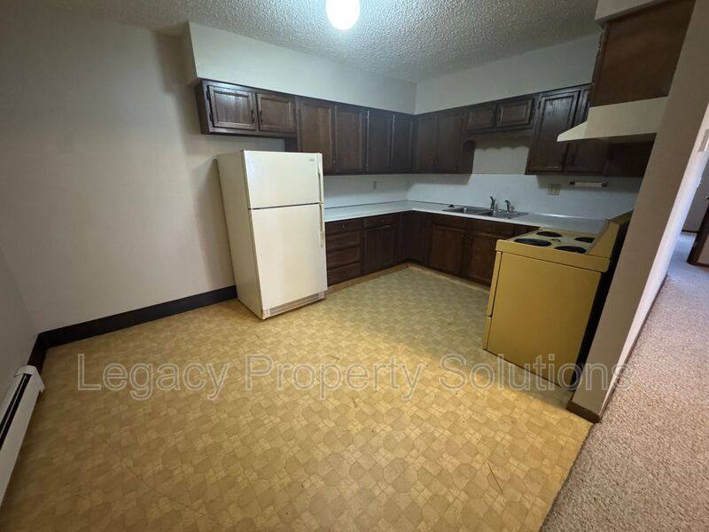 Apartment for rent at 305 E Expressway, Bismarck, ND 58504