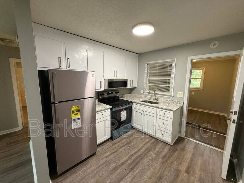 Apartment for rent at 3917 Greenleaf St #A, Raleigh, NC 27606