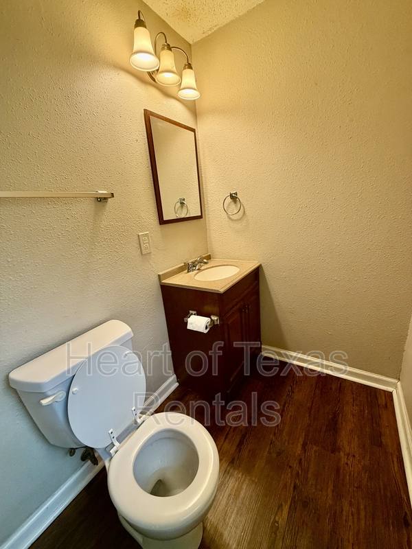 House for rent at 1009 Victoria St, Waco, TX 76705
