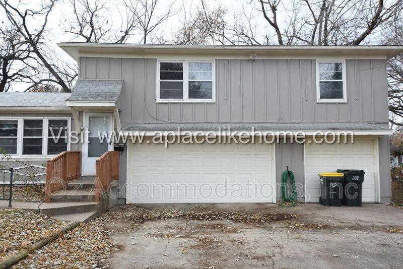House for rent at 8146 Lowell Ave, Overland Park, KS 66204