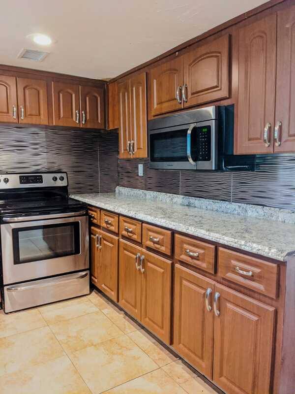 House for rent at 6900 16th St N, Saint Petersburg, FL 33702