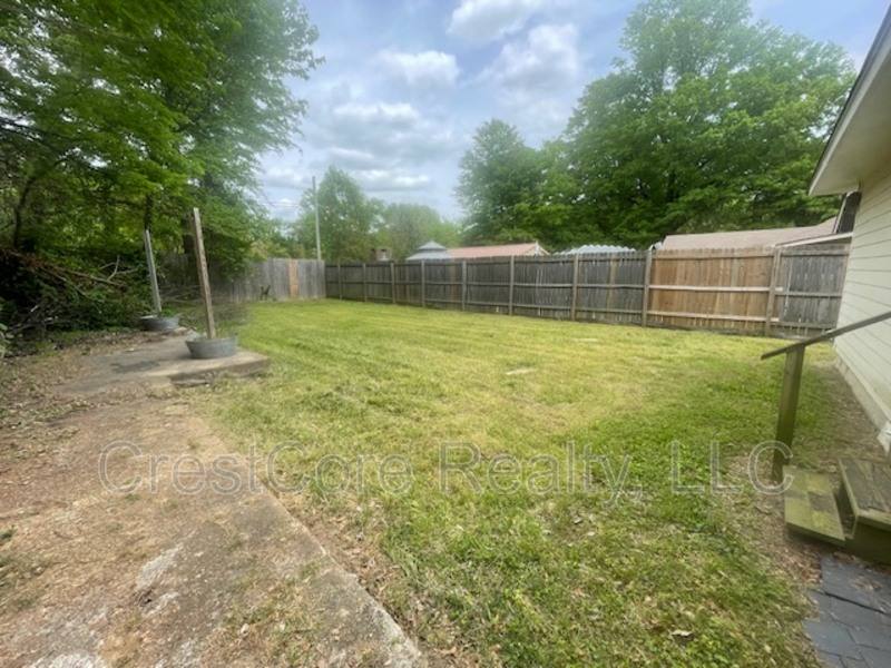 House for rent at 1778 Evelyn Ave, Memphis, TN 38114