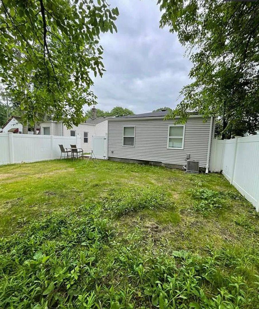House for rent at 27865 Brettonwoods St, Madison Heights, MI 48071