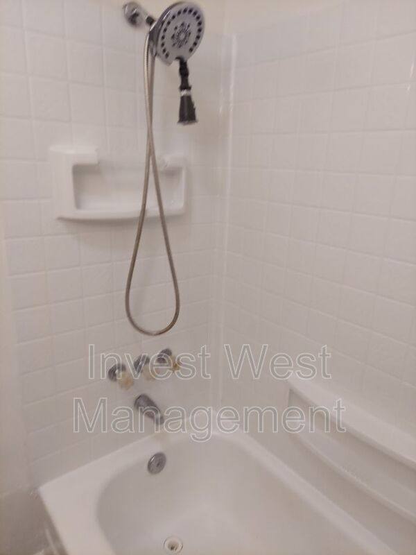 Townhouse for rent at 520 NE 108 Ave #12, Vancouver, WA 98664