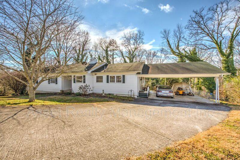 House for rent at 109 Norris Lane, Oak Ridge, TN 37830