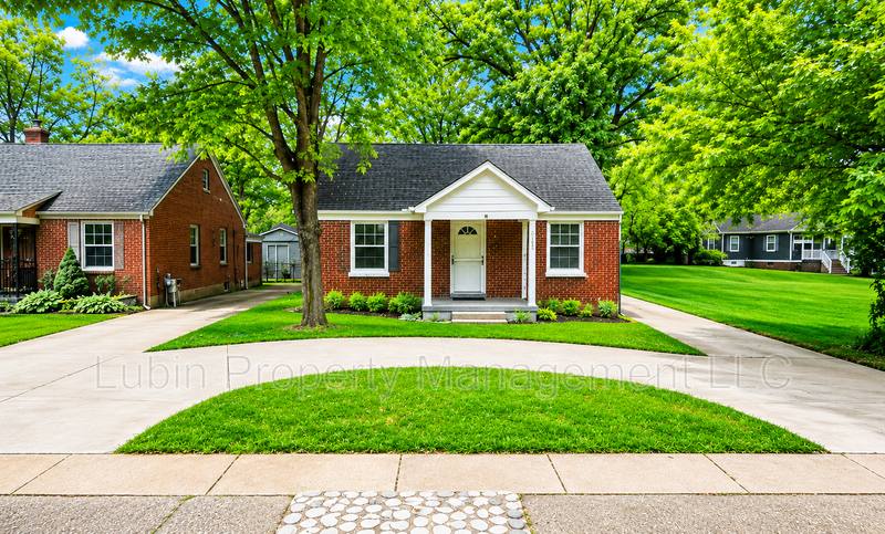 House for rent at 1711 S Trezevant St, Memphis, TN 38114