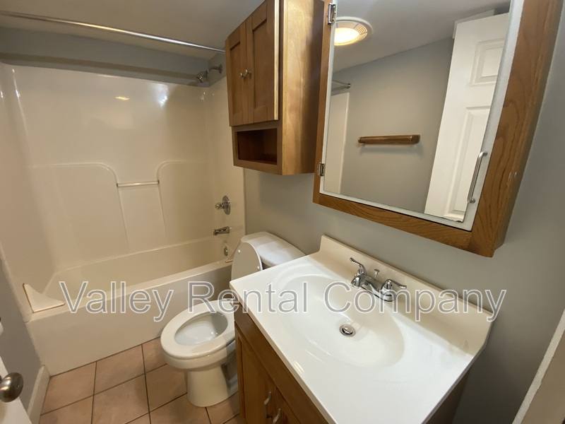 Apartment for rent at 66 Lyman St #2, South Hadley, MA 01075
