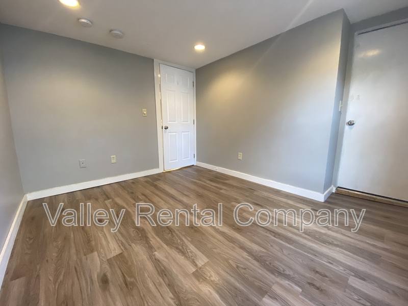Apartment for rent at 66 Lyman St #2, South Hadley, MA 01075