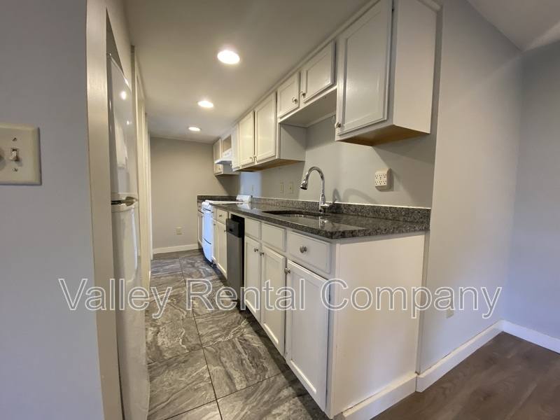 Apartment for rent at 66 Lyman St #2, South Hadley, MA 01075