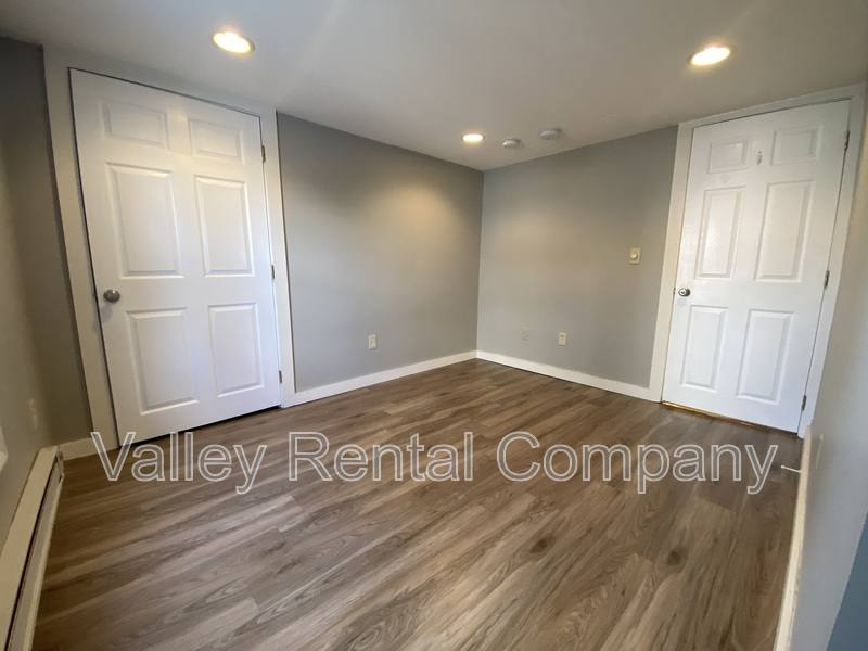 Apartment for rent at 66 Lyman St #2, South Hadley, MA 01075