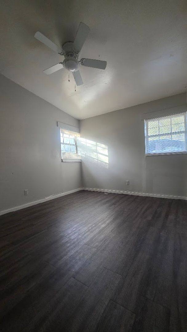 House for rent at 1967 S Riverview Circle, Albany, GA 31705