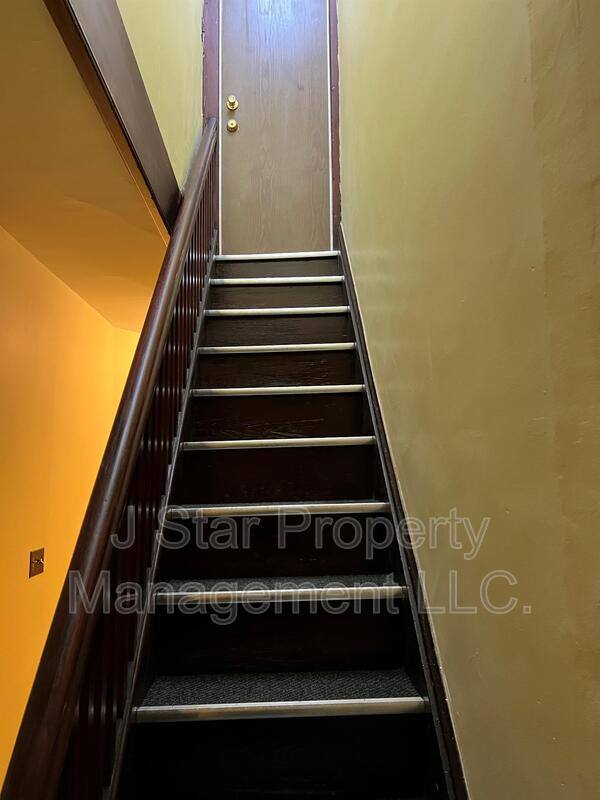 Apartment for rent at 1566 N 10th St #3, Reading, PA 19604