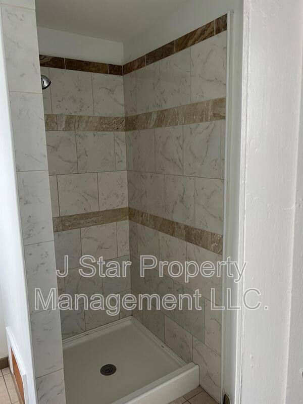 Apartment for rent at 1566 N 10th St #3, Reading, PA 19604