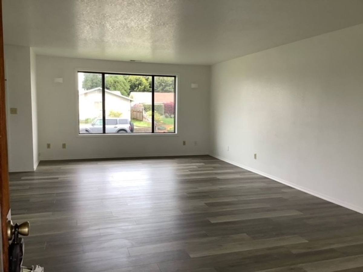Apartment for rent at 1981 & 1983 Hayes St, North Bend, OR 97459