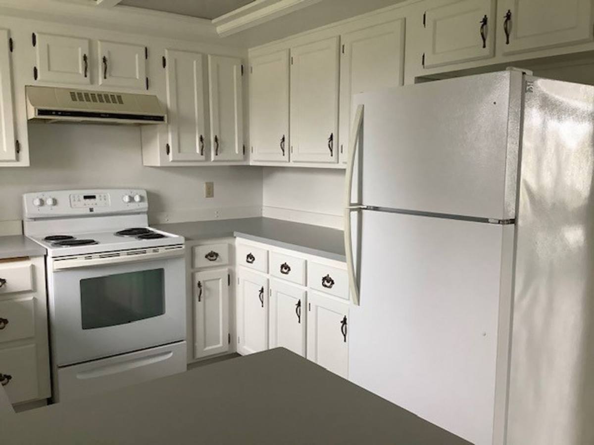 Apartment for rent at 1981 & 1983 Hayes St, North Bend, OR 97459