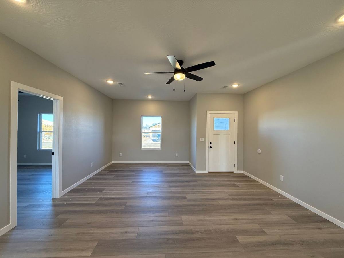 House for rent at 132 Bailey Dr, Mount Vernon, MO 65712