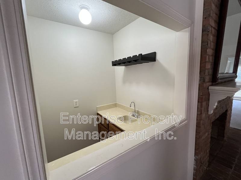 House for rent at 6700 N Kirby Oaks, Memphis, TN 38120