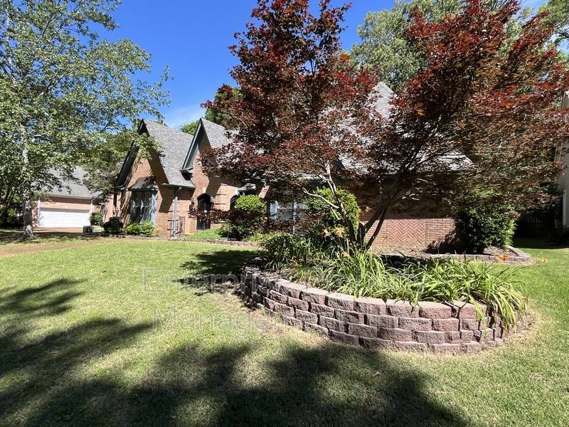 House for rent at 6700 N Kirby Oaks, Memphis, TN 38120