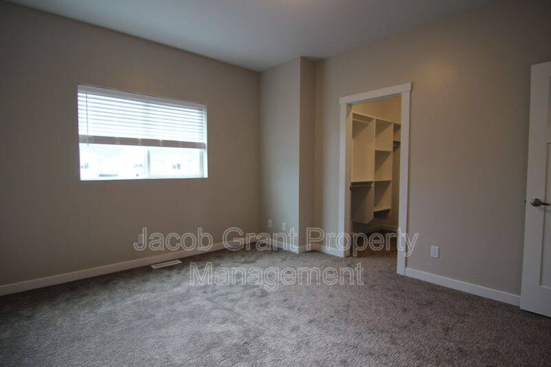 Townhouse for rent at 655 Ruby Circle #202, Shelley, ID 83274