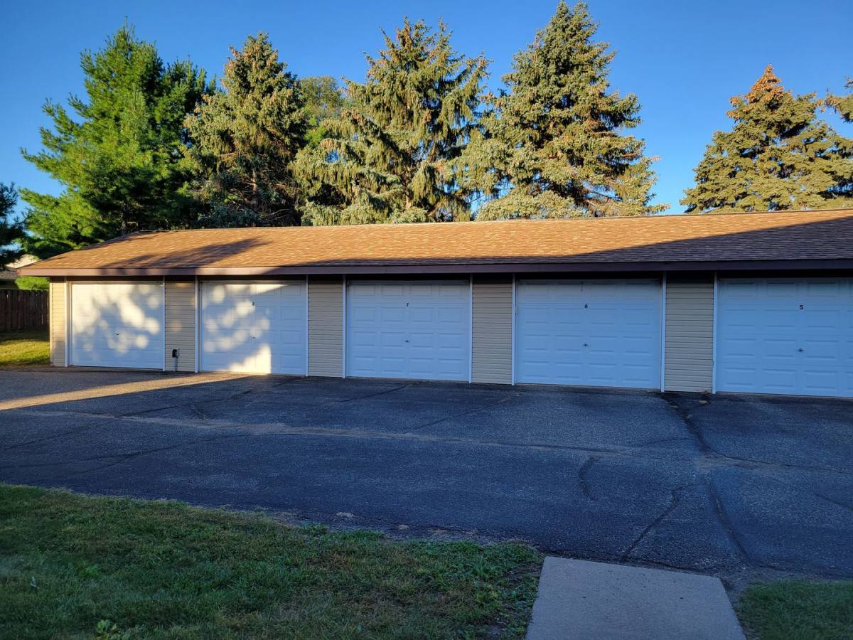Apartment for rent at 1607 Aspen Dr, Hudson, WI 54016