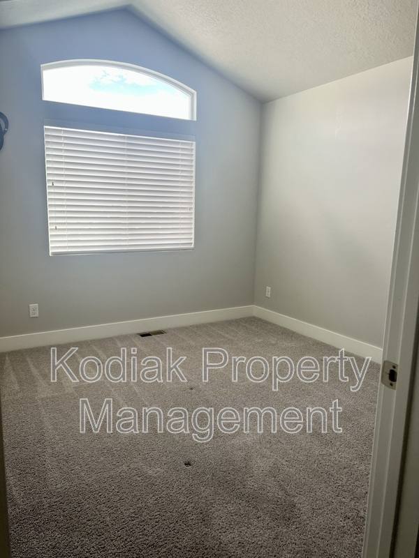 House for rent at 3733 N Valley Vista Way, Lehi, UT 84043