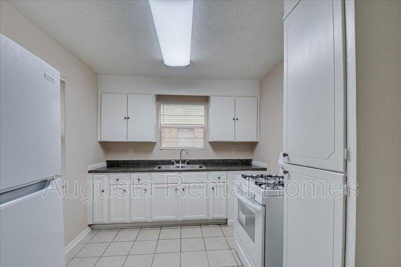 Apartment for rent at 331 A Verdery Dr, North Augusta, SC 29841
