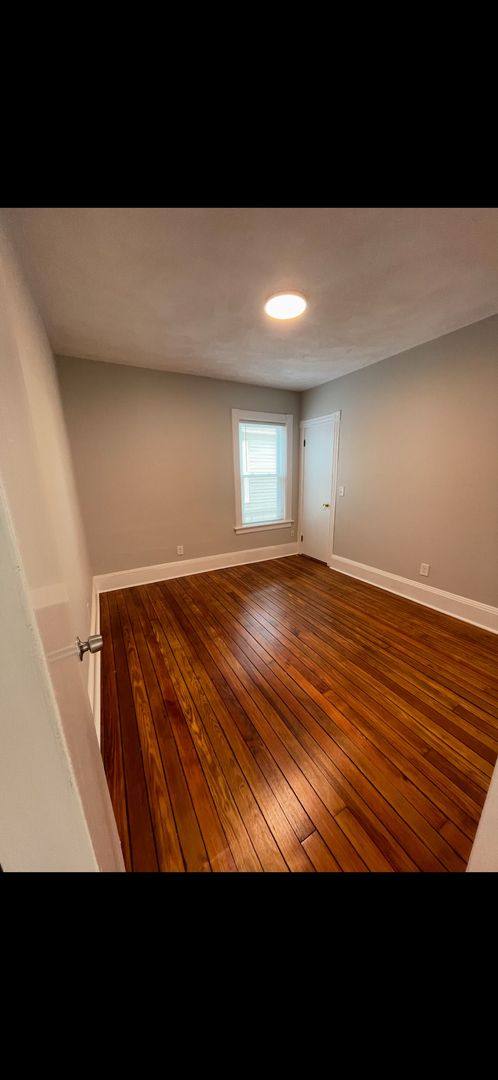 Apartment for rent at 150 Oakland Ave, Providence, RI 02908