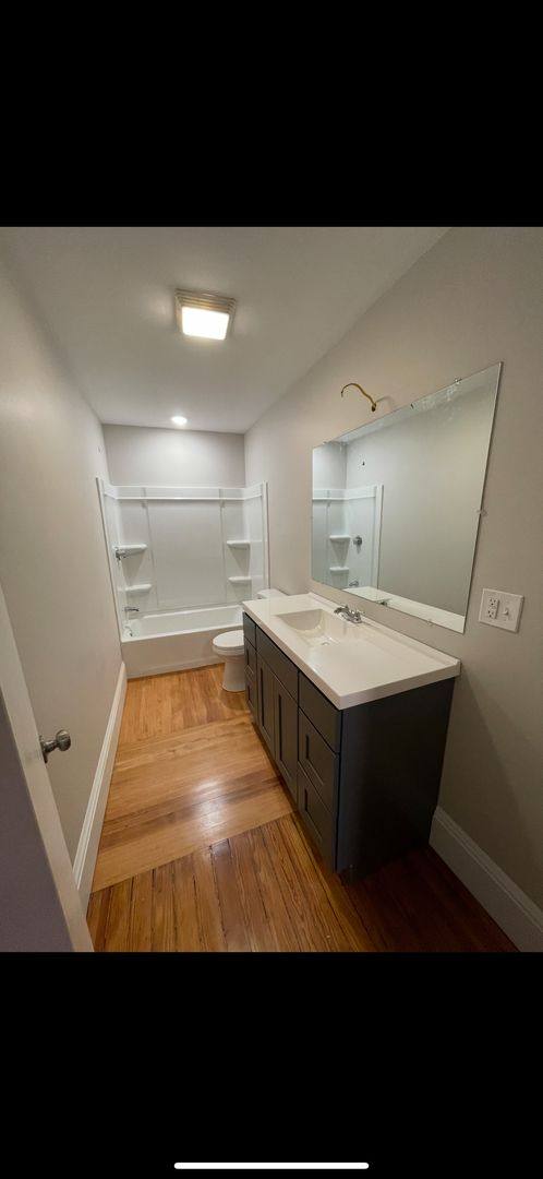 Apartment for rent at 150 Oakland Ave, Providence, RI 02908