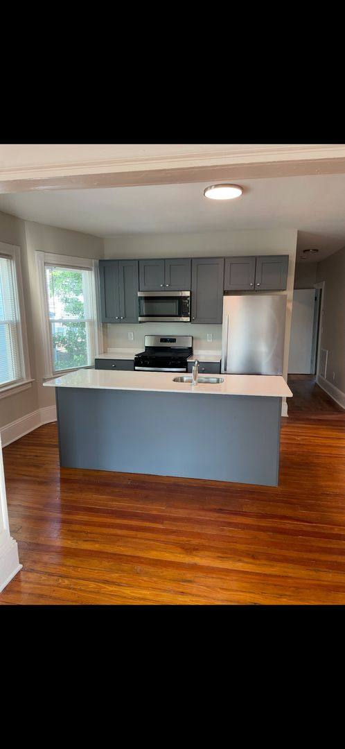 Apartment for rent at 150 Oakland Ave, Providence, RI 02908