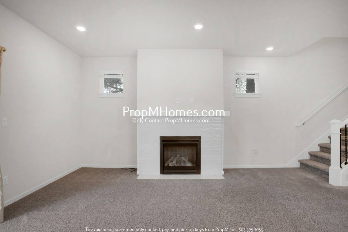 House for rent at 10709 SW 72nd Ave, Portland, OR 97223