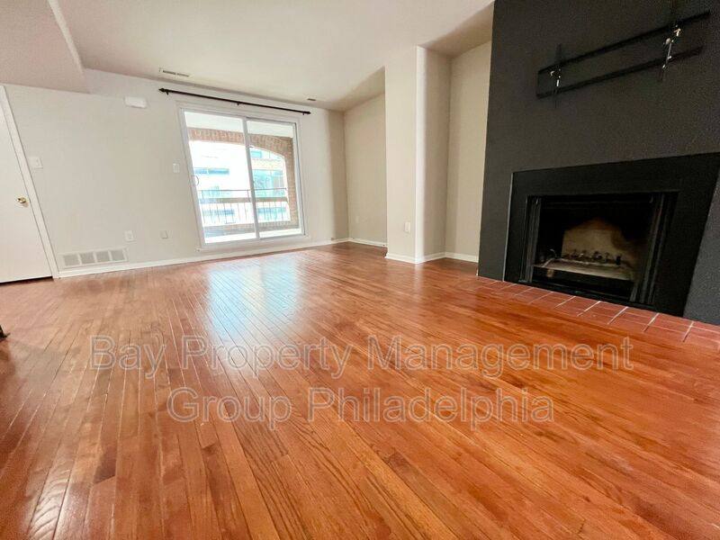 Townhouse for rent at 2115 Arch St #B, Philadelphia, PA 19103