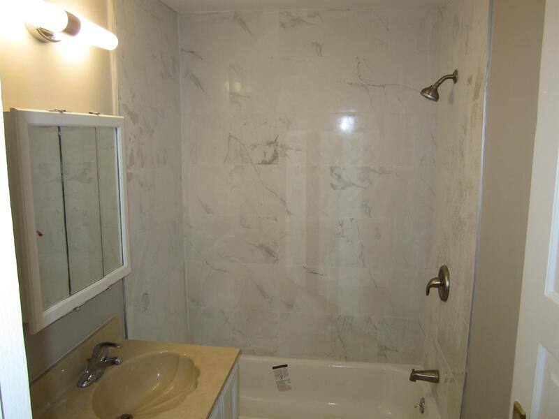 Apartment for rent at 119 Tennyson Court #1, Elgin, IL 60120