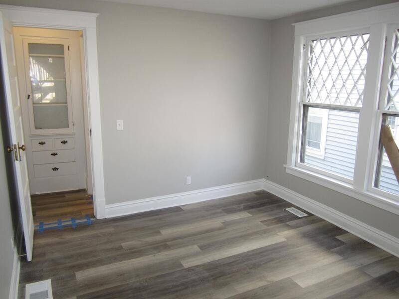 Apartment for rent at 119 Tennyson Court #1, Elgin, IL 60120