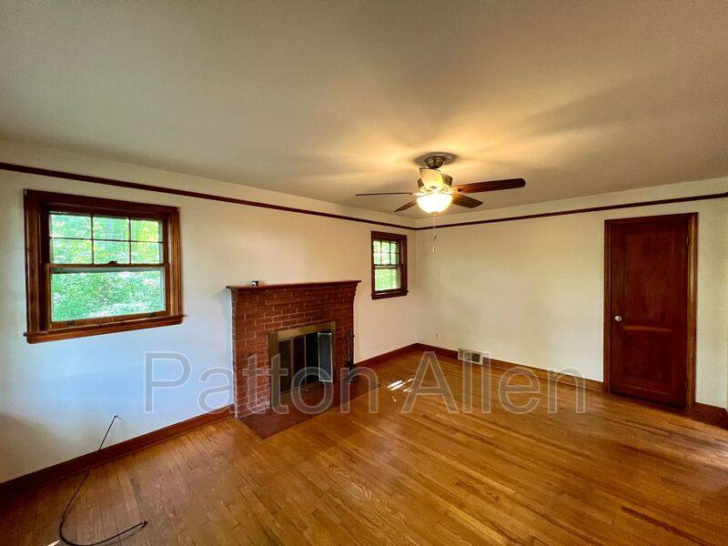 House for rent at 29 Evergreen Ave, Asheville, NC 28806