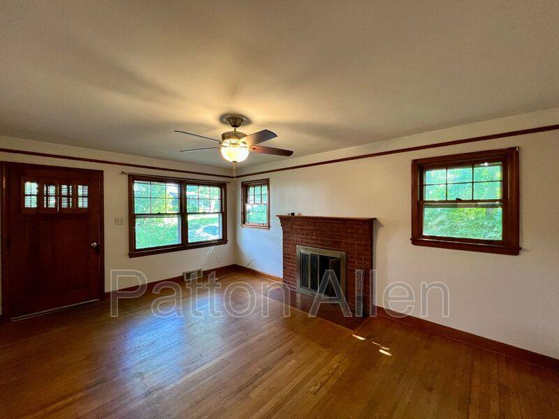 House for rent at 29 Evergreen Ave, Asheville, NC 28806