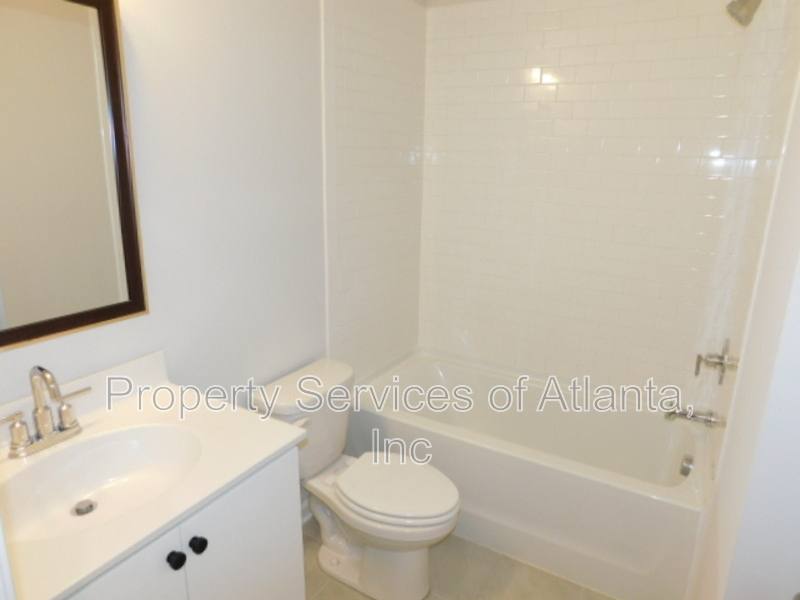 Townhouse for rent at 139 Pacer Place, Atlanta, GA 30342